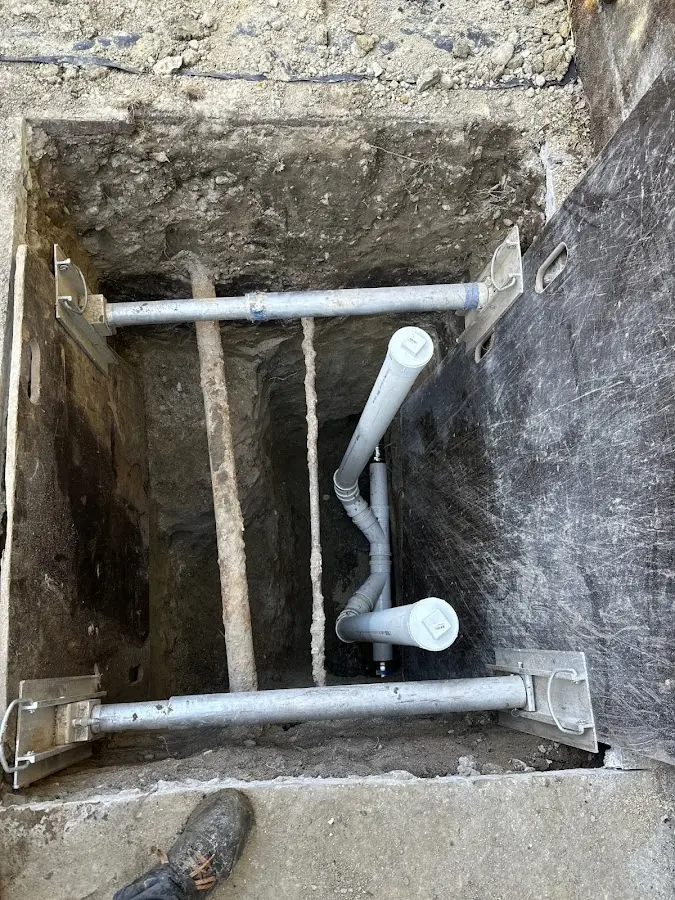 Experienced plumber completing Drain Cleaning work in Chittenango